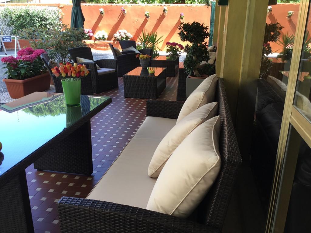 Hotel Mirella 리미니 외부 사진