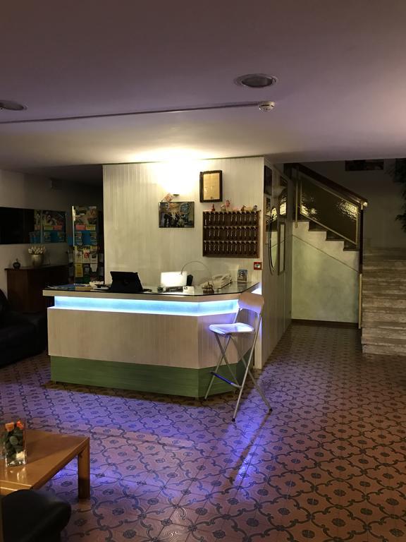 Hotel Mirella 리미니 외부 사진