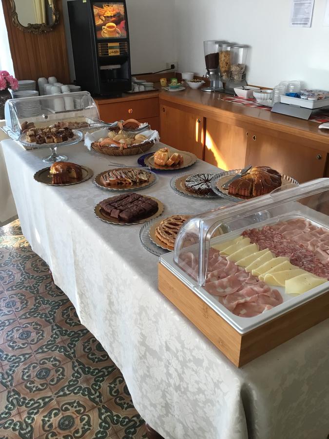Hotel Mirella 리미니 외부 사진